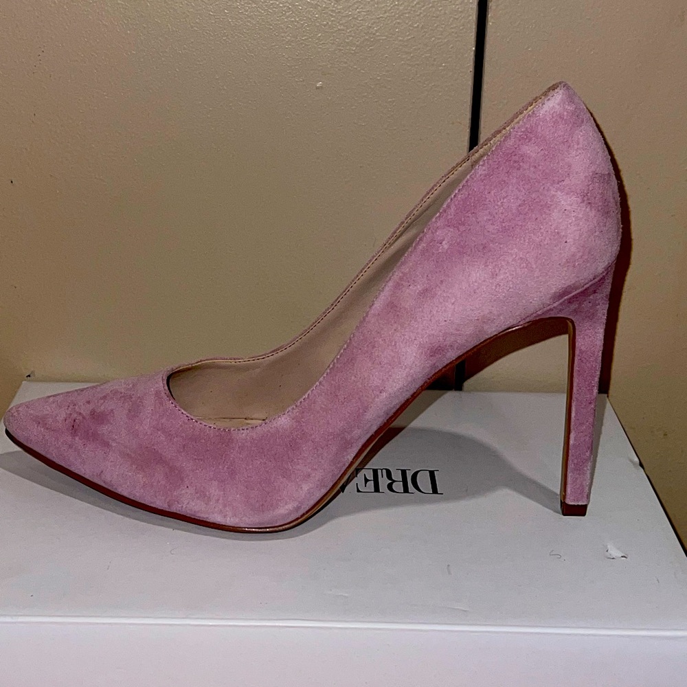 Lilac Nine West shoes in excellent condition.